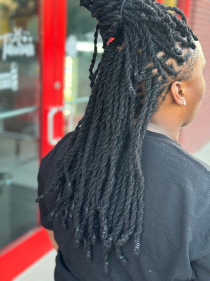 Twist-Up Style